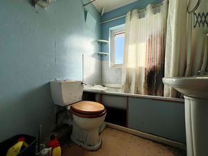 Photo 1- click for photo gallery